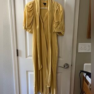 Ann Taylor butter yellow tie waist maxi, EUC